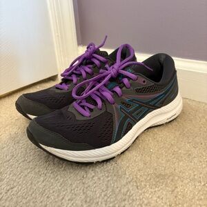 ASICS gel contend 7 - size 7